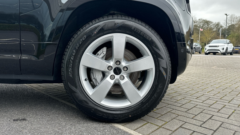 Land Rover Defender 3.0 D350 X-Dynamic SE 110 5dr Auto Diesel Estate